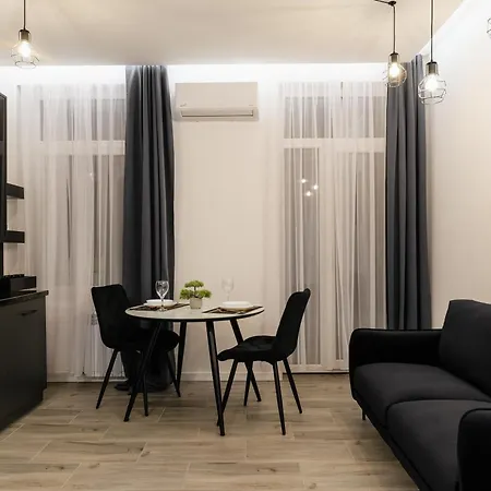 Luxury Laborca