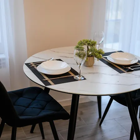 Luxury Laborca