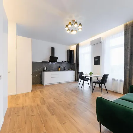 公寓 Luxury Laborca 乌日霍罗德