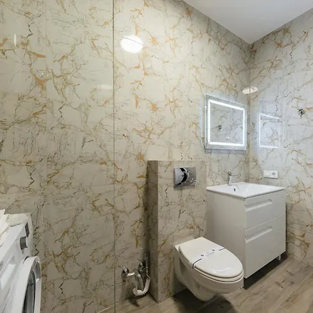 Luxury Laborca דירה אוזהורוד