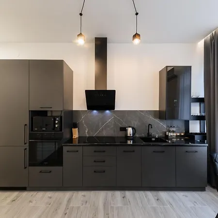 Luxury Laborca אוזהורוד