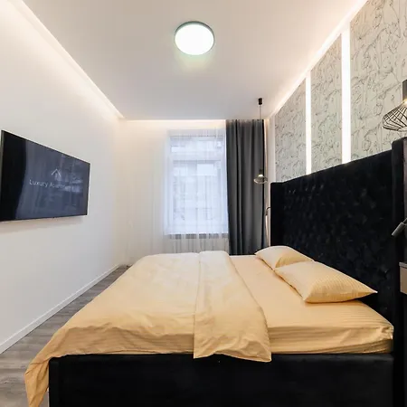 Luxury Laborca * אוזהורוד