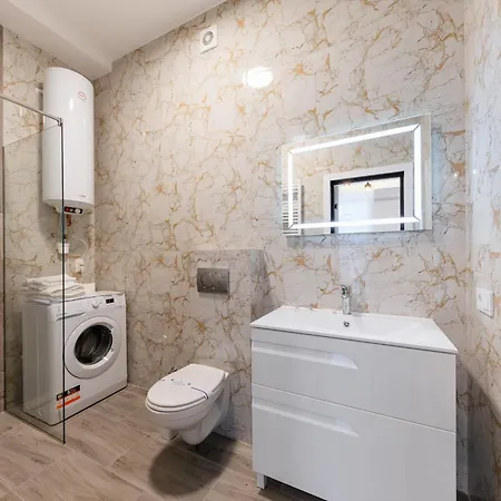 Luxury Laborca דירה *