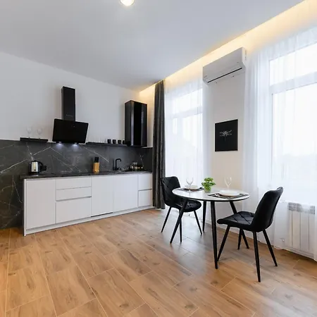 Luxury Laborca * אוזהורוד